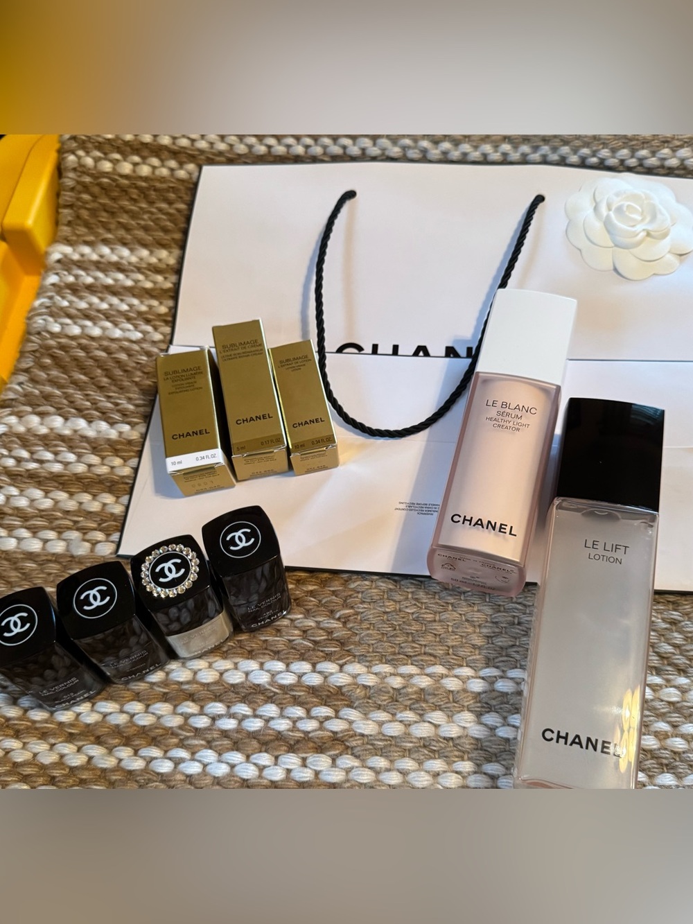 CHANEL Skincare & Nail Collection in Black, White, Gold - Picture 7 of 9